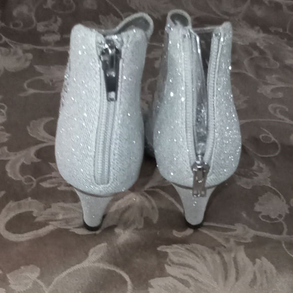 WOMEN'S SHOES - Picture 5 of 7